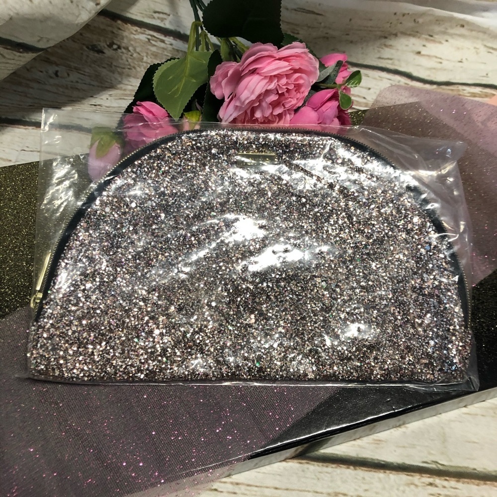 🌜TARTE Half-moon Glittery Cosmetic Bag NEW 🌛 - Picture 3 of 4
